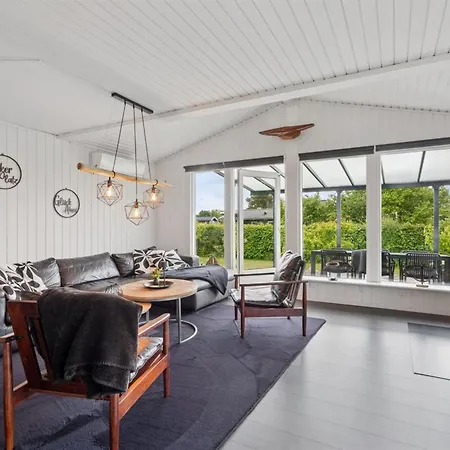 Eweline - 400m From The Sea By Interhome * Egernsund