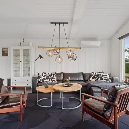 Eweline - 400m From The Sea By Interhome * Egernsund