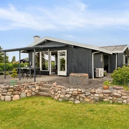 Vakantiehuis Eweline - 400m From The Sea By Interhome *
