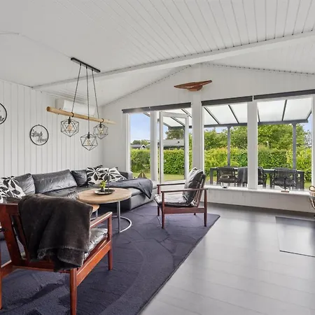Eweline - 400m From The Sea By Interhome Egernsund